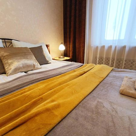 Old Town Retreat With Stunning Views 2 Bedroom Apartment Nearby The Church Of Saint Peter Рига Екстериор снимка