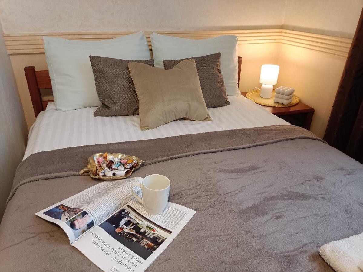 Old Town Retreat With Stunning Views 2 Bedroom Apartment Nearby The Church Of Saint Peter Рига Екстериор снимка